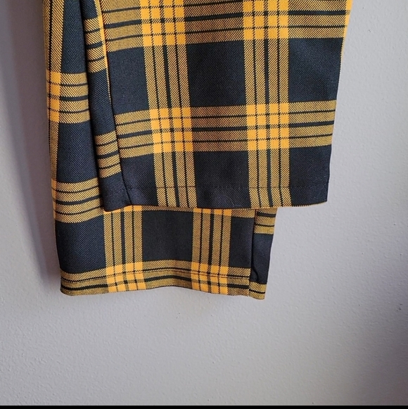 Neaitiful Nasty Gal High Waisted Check Print Tapered Pants Size 4 Zip / Button - Picture 7 of 8